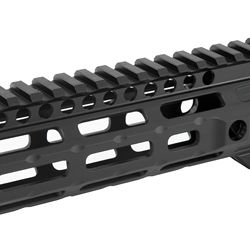 MIDWEST COMBAT RAIL 7″ HNDGRD MLOK