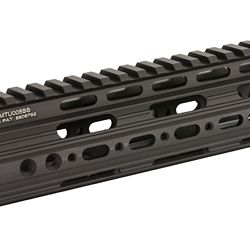 UTG PRO AR 7″ SUPER SLIM HANDGUARD