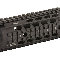 UTG PRO 4/15 CARB FF QUAD RAIL BLK